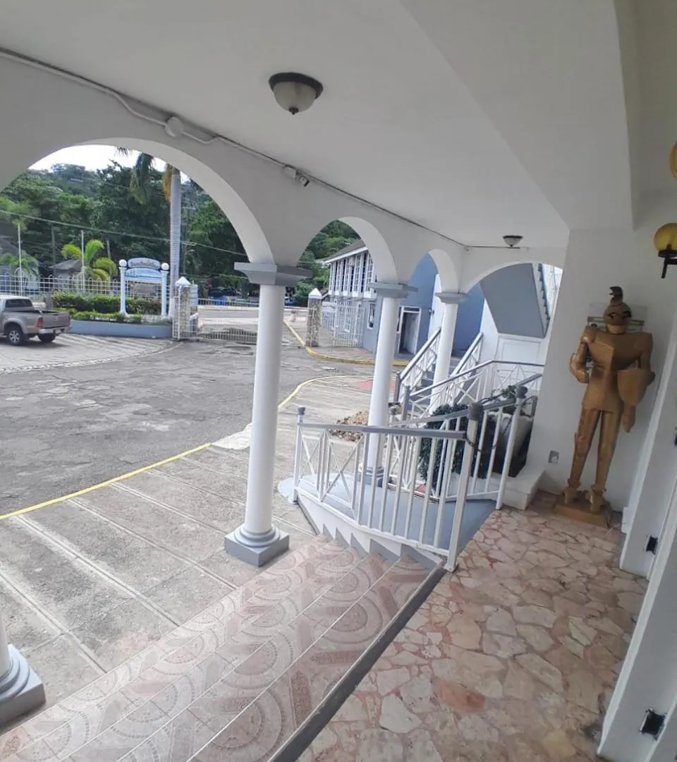 Contemporary One Bedroom At Sandcastles Ocho Rios